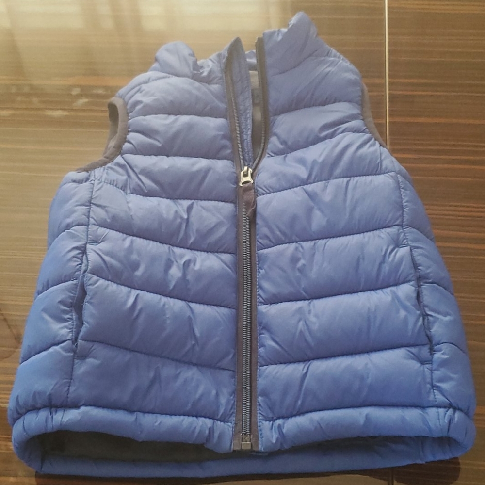 Lightweight Puffer Vest.